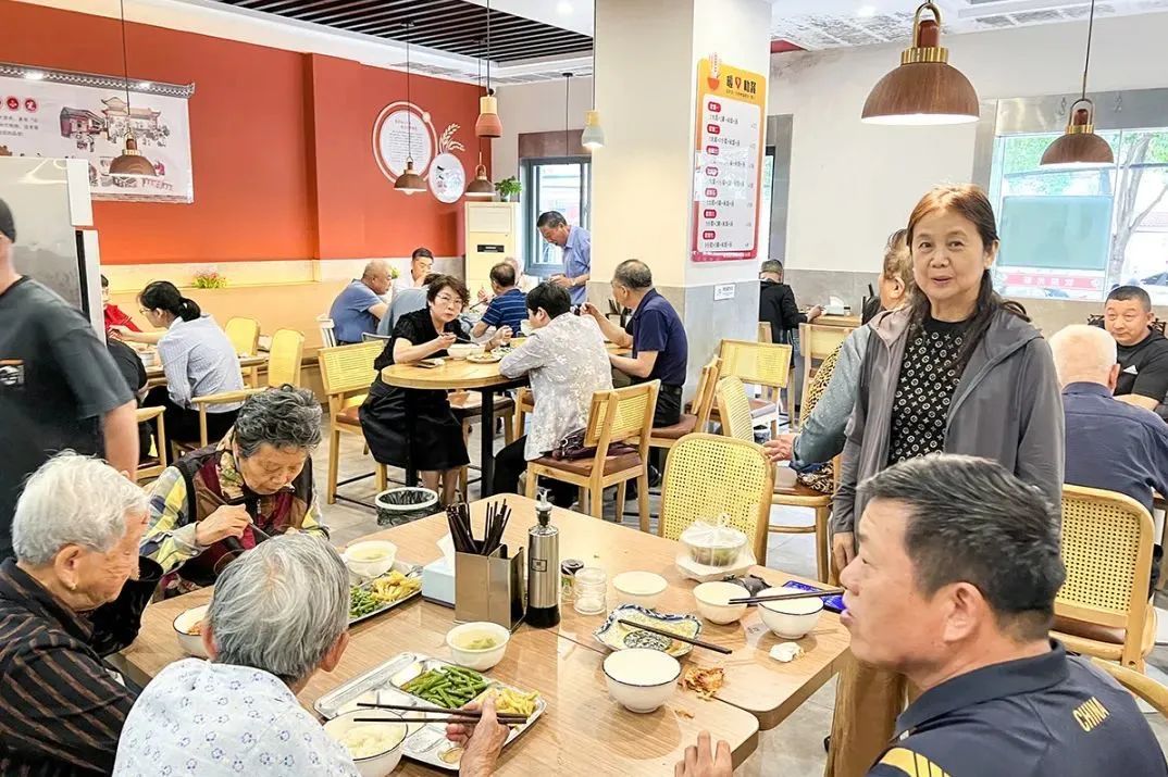 凤凰联盟app江苏泰州：民生实事交出“暖心答卷”36个项目提前完成年度目标(图1)